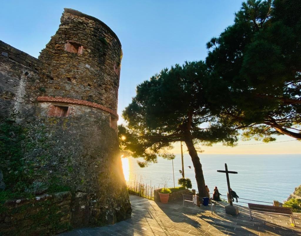 Al Castello 1 Hotel Riomaggiore Exterior photo