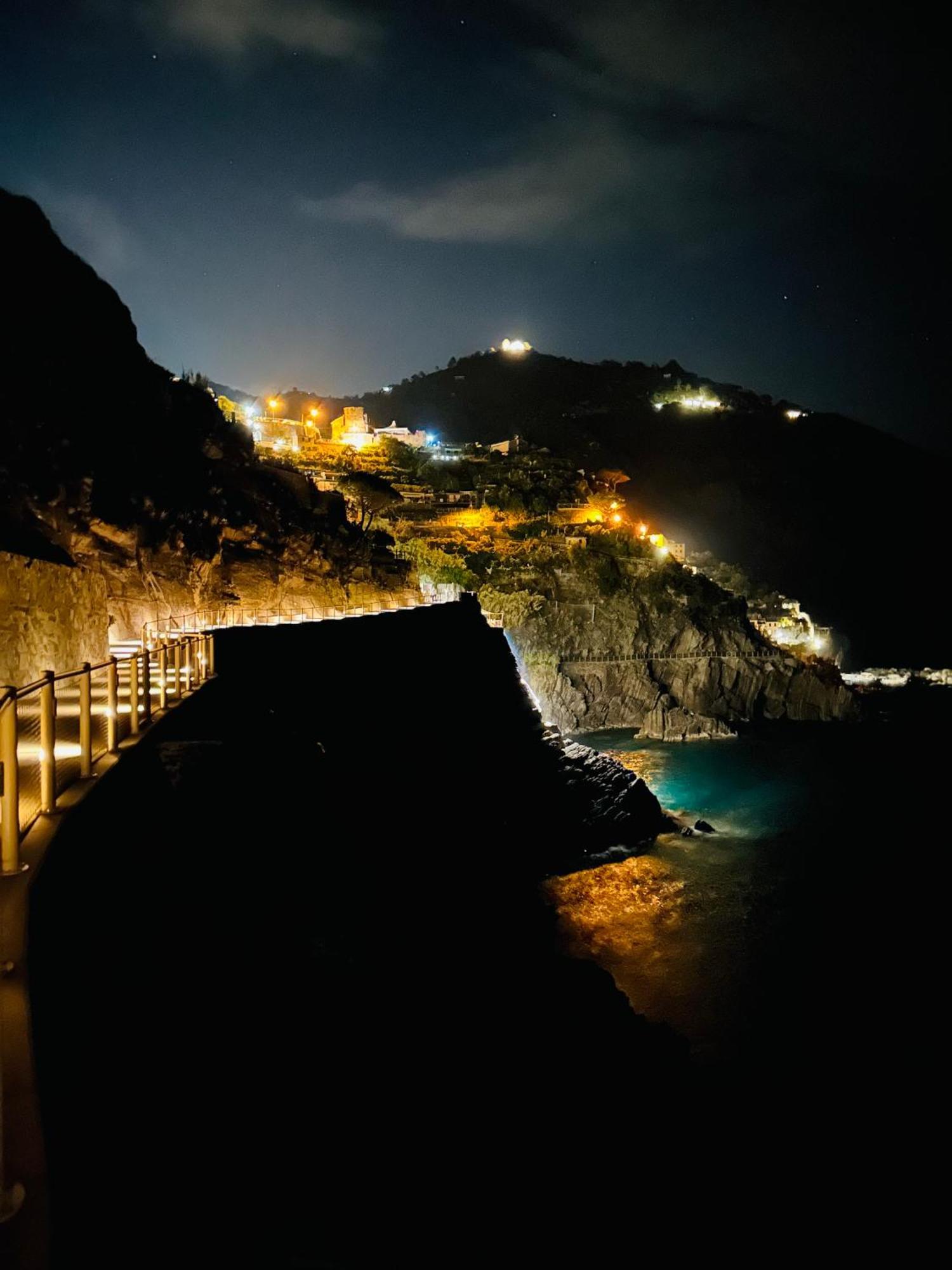 Al Castello 1 Hotel Riomaggiore Exterior photo